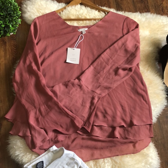 LAUREN CONRAD Bell sleeve lace back top size L - Picture 4 of 13